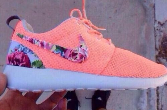 nike roshe run lichtroze nike roshe run lichtroze